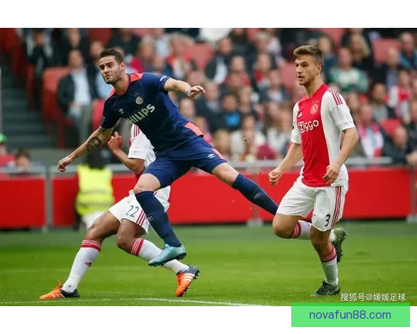 特温特2比1逆袭阿贾克斯 范罗伊泽鲁基进球锁定胜局