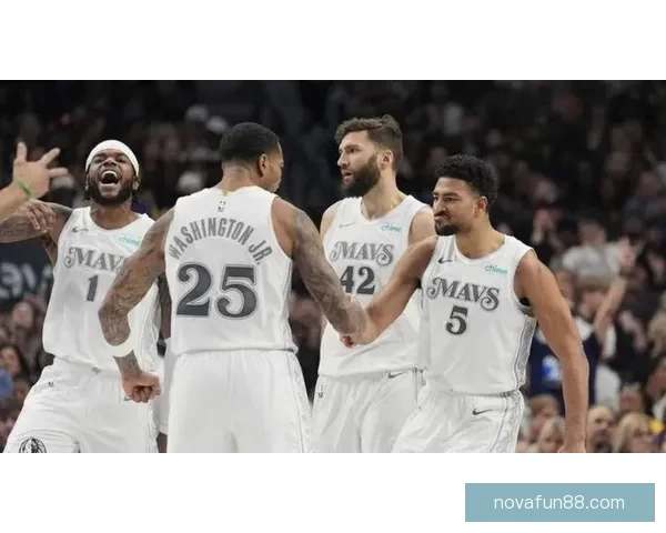 诺维茨基称湖人三巨头具掌控比赛能力季后赛威胁巨大